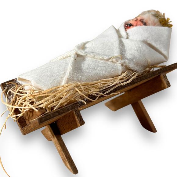 Annalee Figurine Vintage Nativity Baby Jesus 4” Wooden Manger - Picture 5 of 6